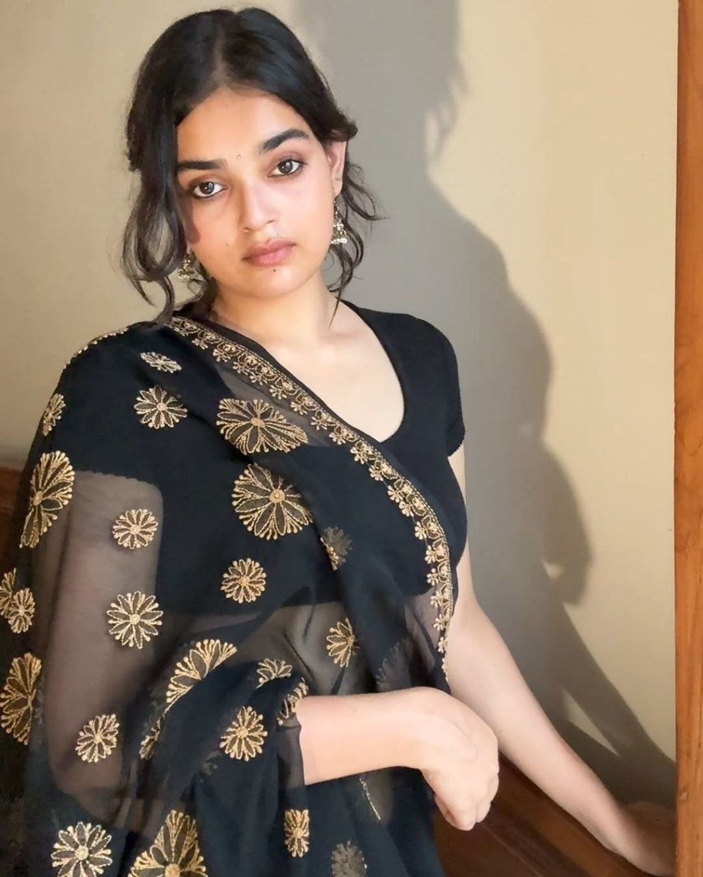 high profile Noida Cleo County call girl